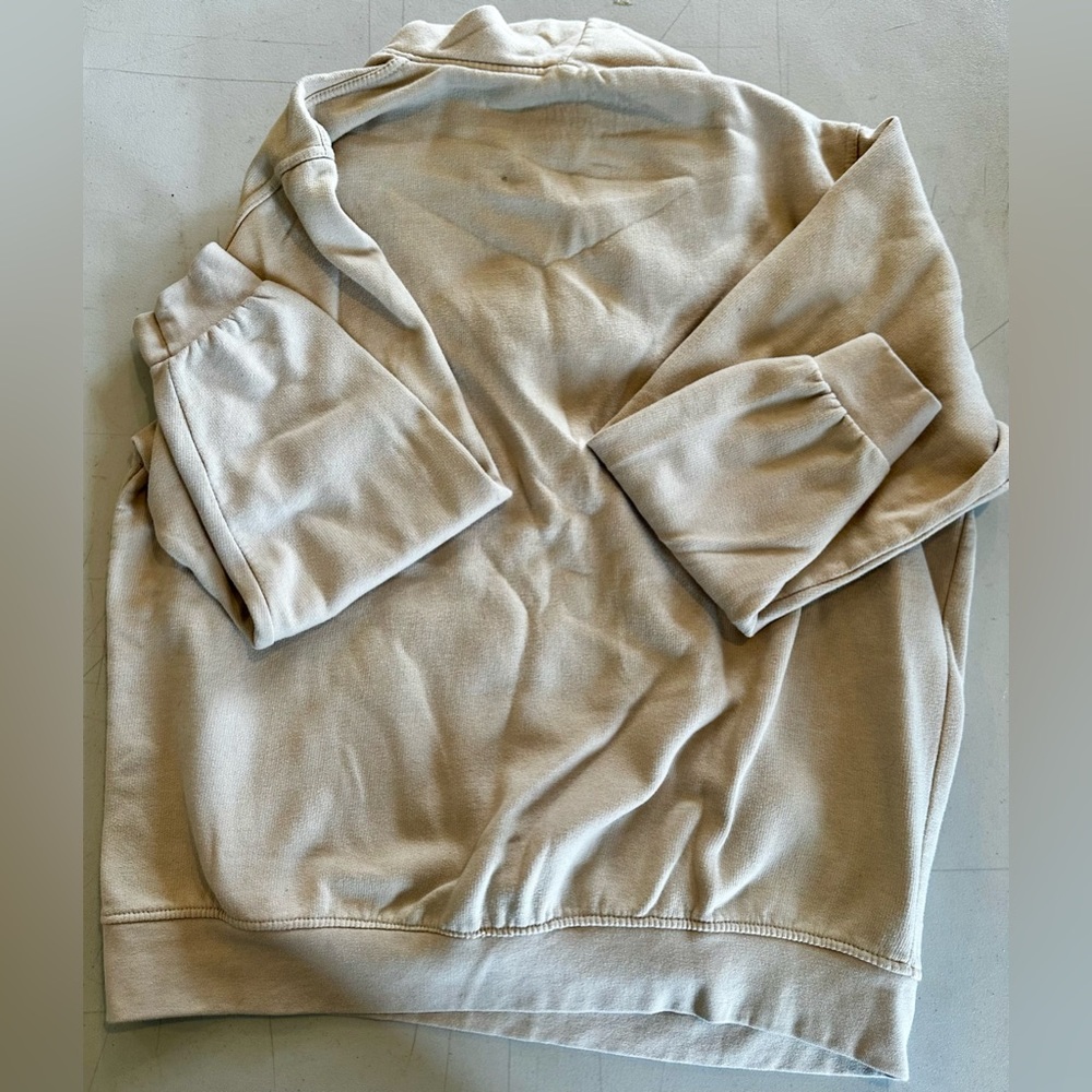 Pretty Little Thing - Picture 3 of 3